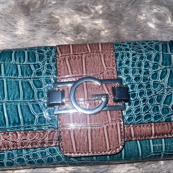 G by Guess Hangbag & wallet - Picture 7 of 13